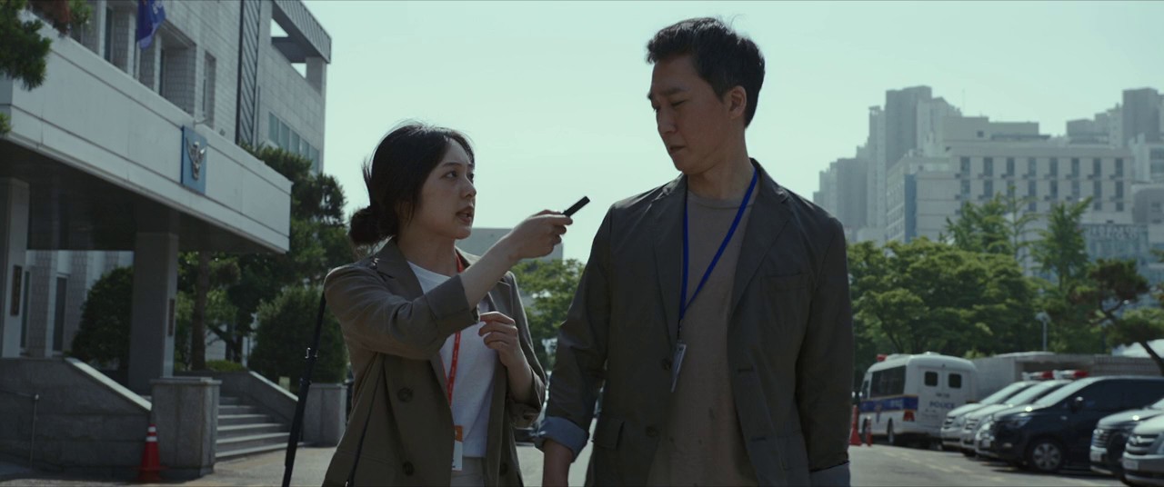 The Ghost Station (2023) BDRip Hindi + Ta Ko 720p x264 AVC AAC 2.0 ESub.mkv.0000